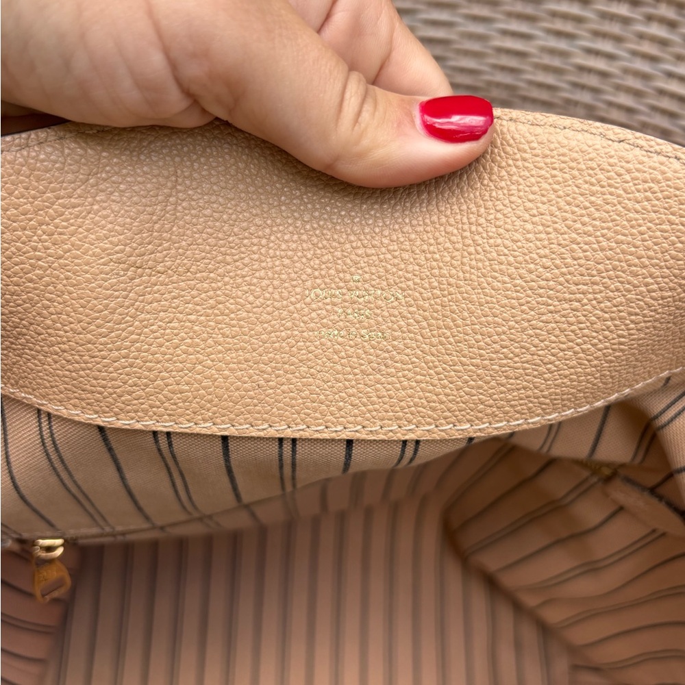 Authentic Louis Vuitton Bagatelle Empreinte beige Dune 2way discontinued hobo - Picture 6 of 15